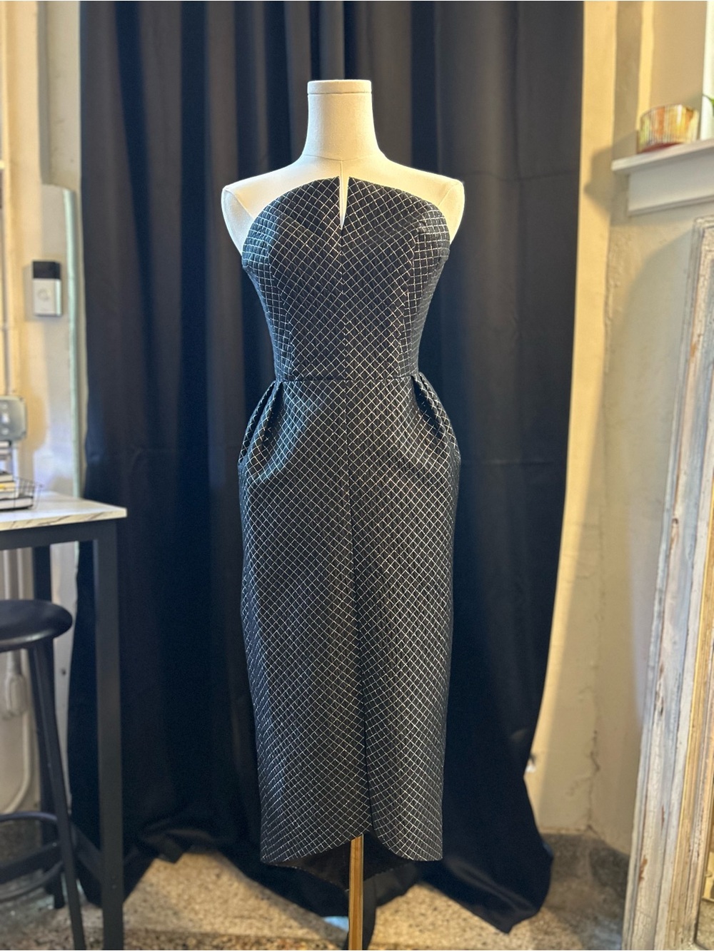 Strapless Geometric Pattern Dress - Picture 4 of 10